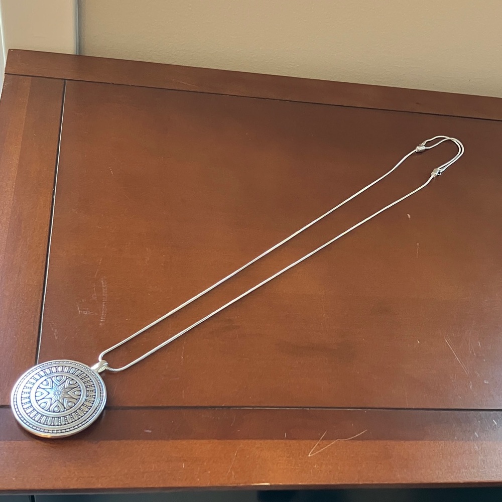 Silver Pendant Necklace